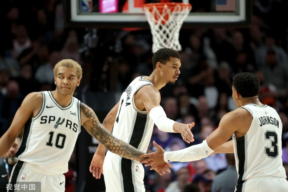 出席曼联的 出席曼联的