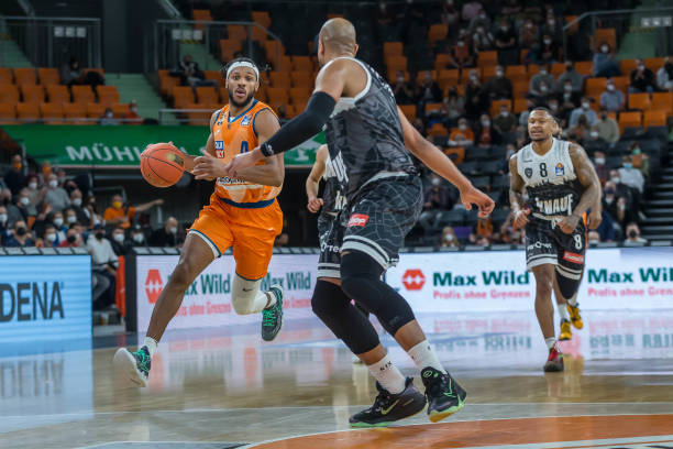 否更新及调 否更新及调